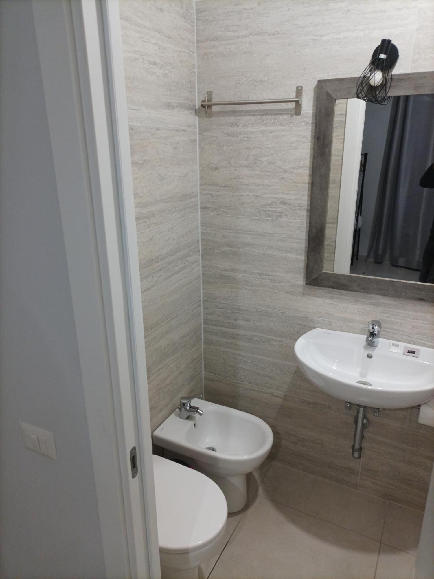 Angi Home Рим Екстер'єр фото