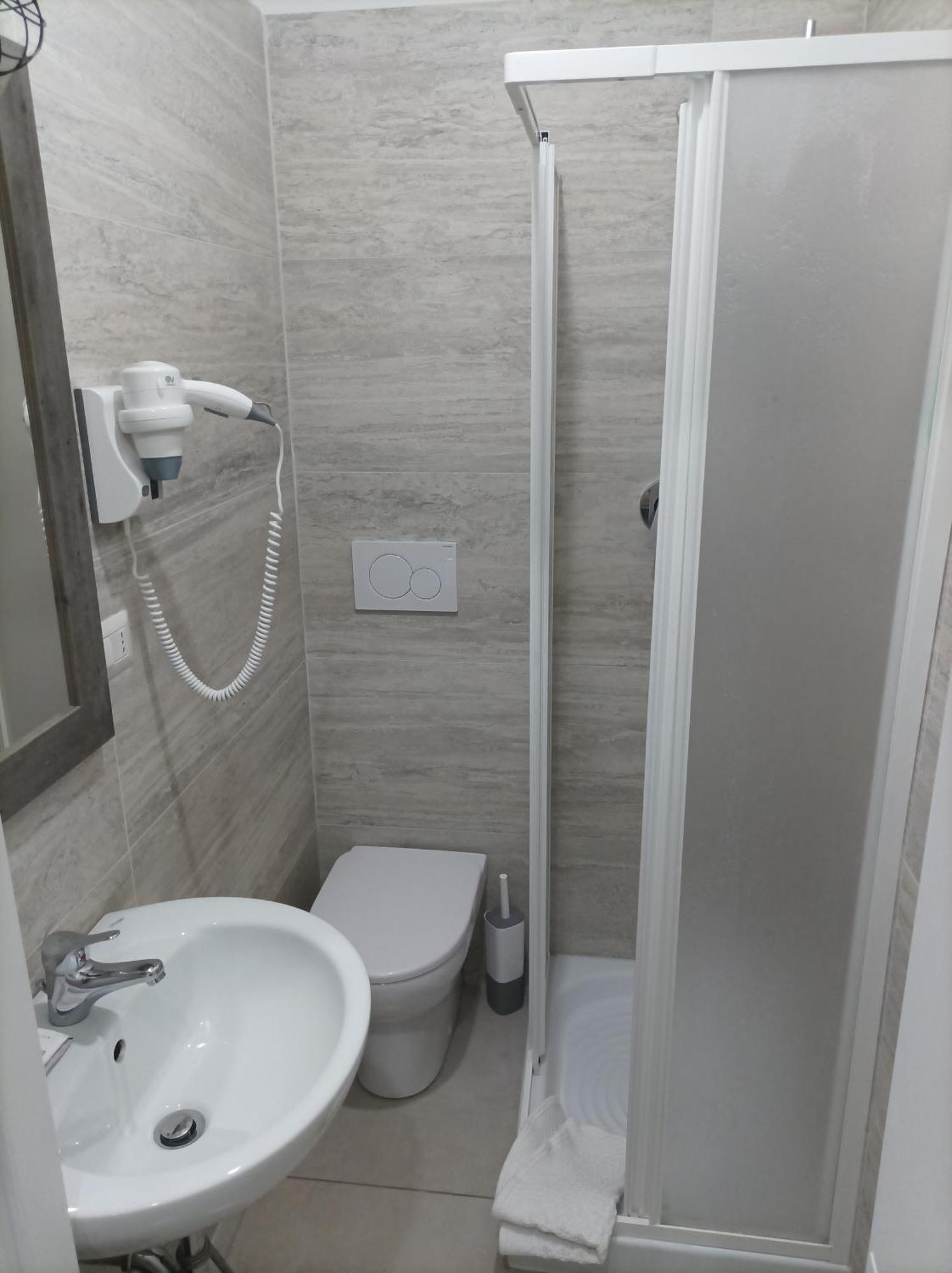 Angi Home Рим Екстер'єр фото